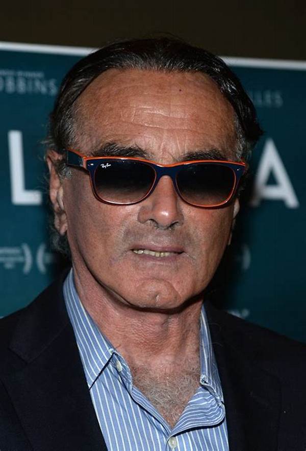 Dan Hedaya Net Worth