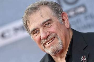 Dan Lauria Net Worth
