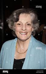 Dana Ivey Net Worth