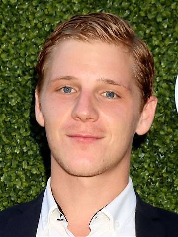 Daniel Webber Net Worth