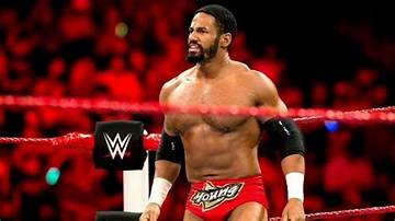 Darren Young Net Worth