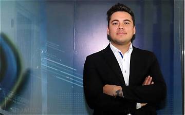 David De La Garza Net Worth