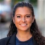 Delara Derakhshani Net Worth