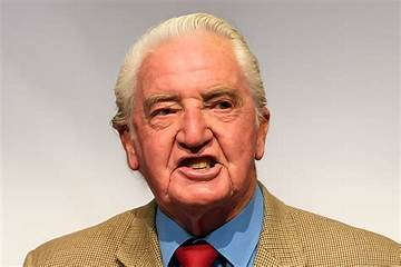 Dennis Skinner Net Worth