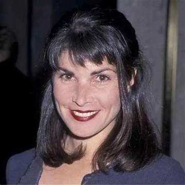 Dina Platias Net Worth