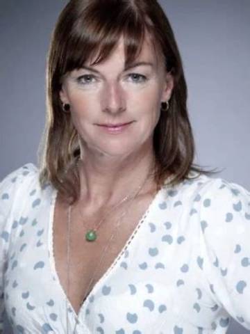Doon Mackichan Net Worth