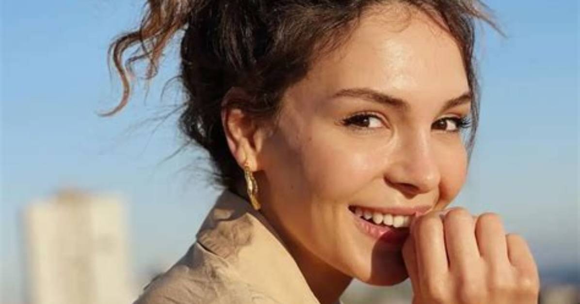 Ebru G%C3%Bcndes Net Worth 150. Jpg