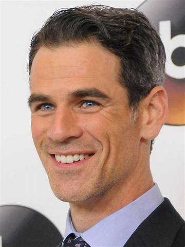 Eddie Cahill Net Worth