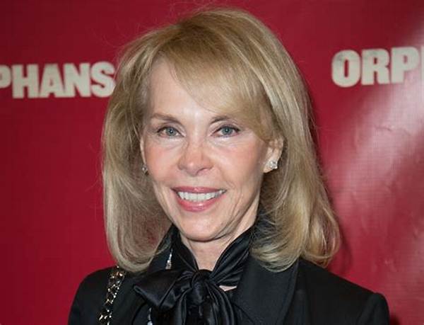 Elaine Joyce Net Worth