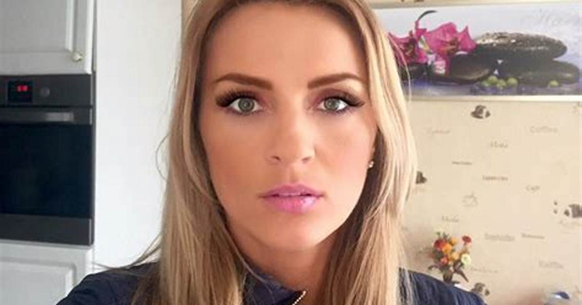 Elena Hueanu Net Worth