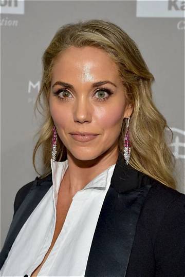 Elizabeth Berkley Net Worth
