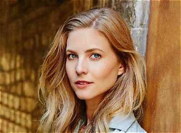 Elizabeth Blackmore Net Worth
