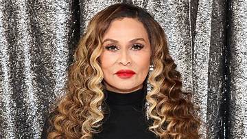 Elizabeth Tina Moy Net Worth