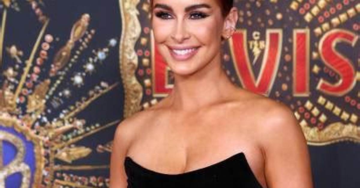 Ellie Gonsalves Net Worth