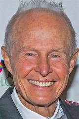 Elmo Shropshire Net Worth