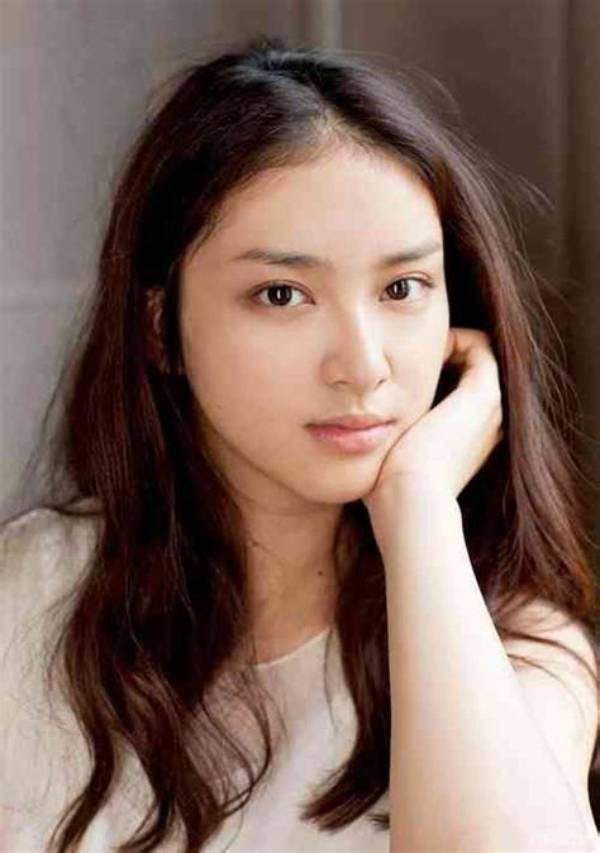 Emi Takei Net Worth