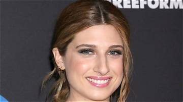 Emily Arlook Net Worth