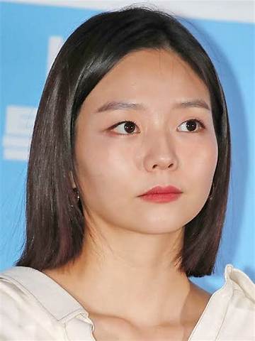 Esom Net Worth