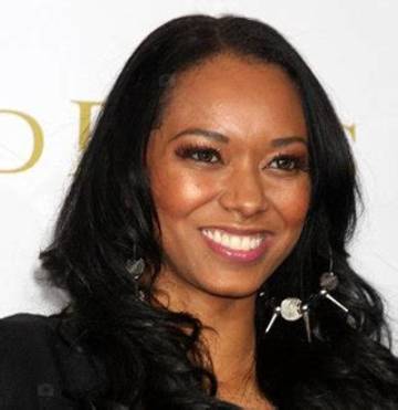 Esther Baxter Net Worth