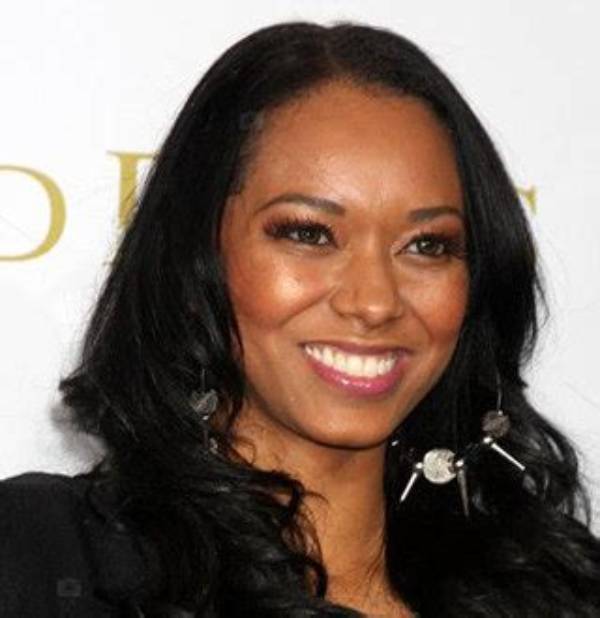 Esther Baxter Net Worth