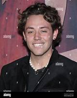Ethan Cutkosky (Actor) Net Worth