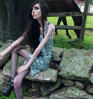 Eugenia Cooney Net Worth