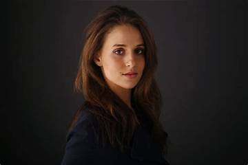Genevieve Hudson-Price Net Worth