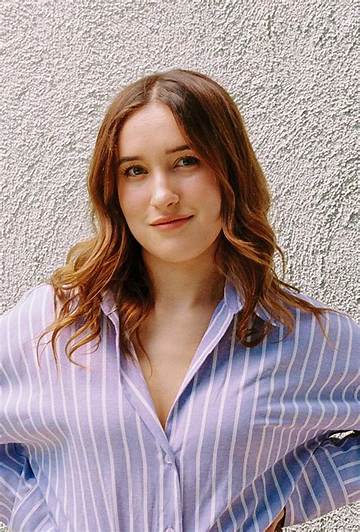 Gracie Lawrence Net Worth