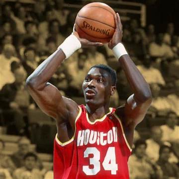 Hakeem Olajuwon Net Worth