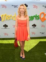 Hana Hayes Net Worth
