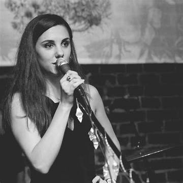 Hannah Boulton Net Worth