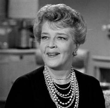 Harriet E. Macgibbon Net Worth