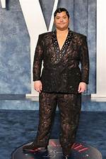 Harvey Guillen Net Worth
