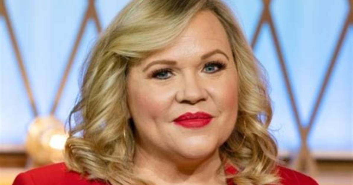 Holly Woods Net Worth