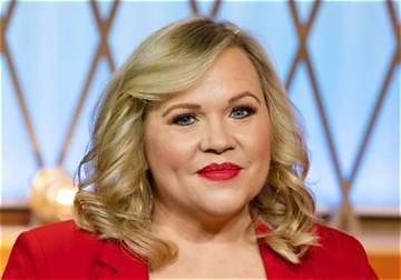 Holly Woods Net Worth