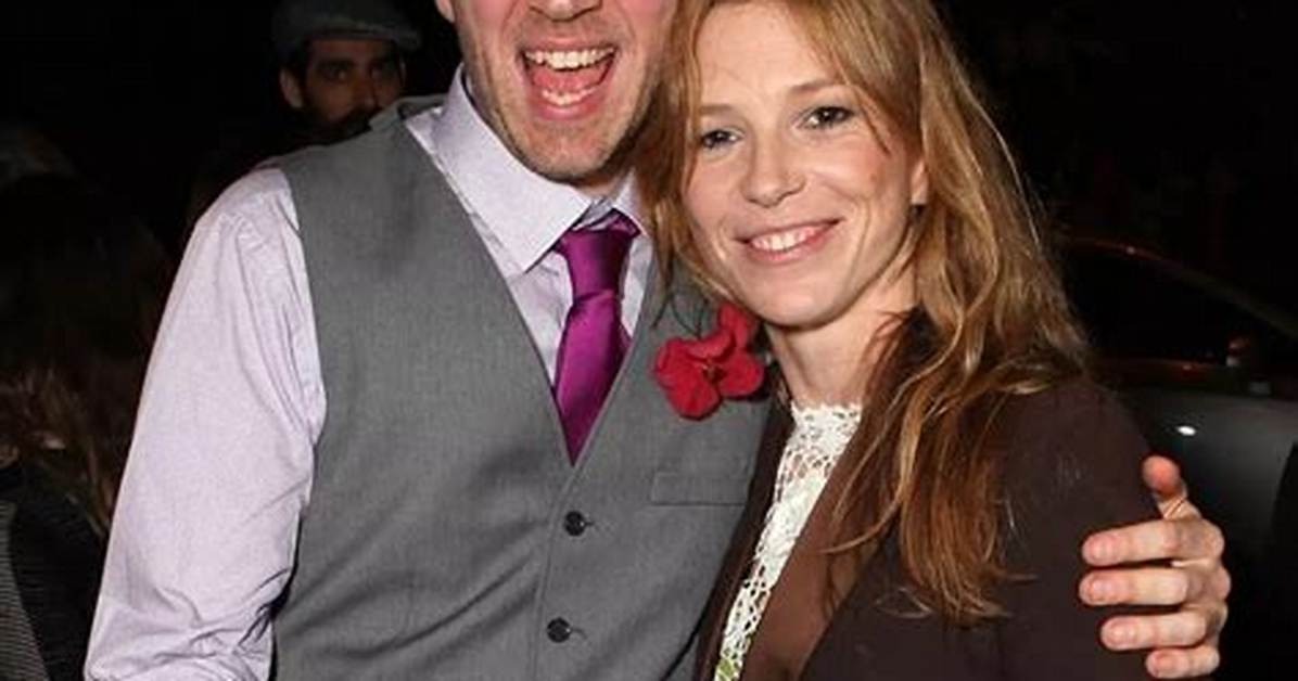 Honeysuckle Weeks Net Worth