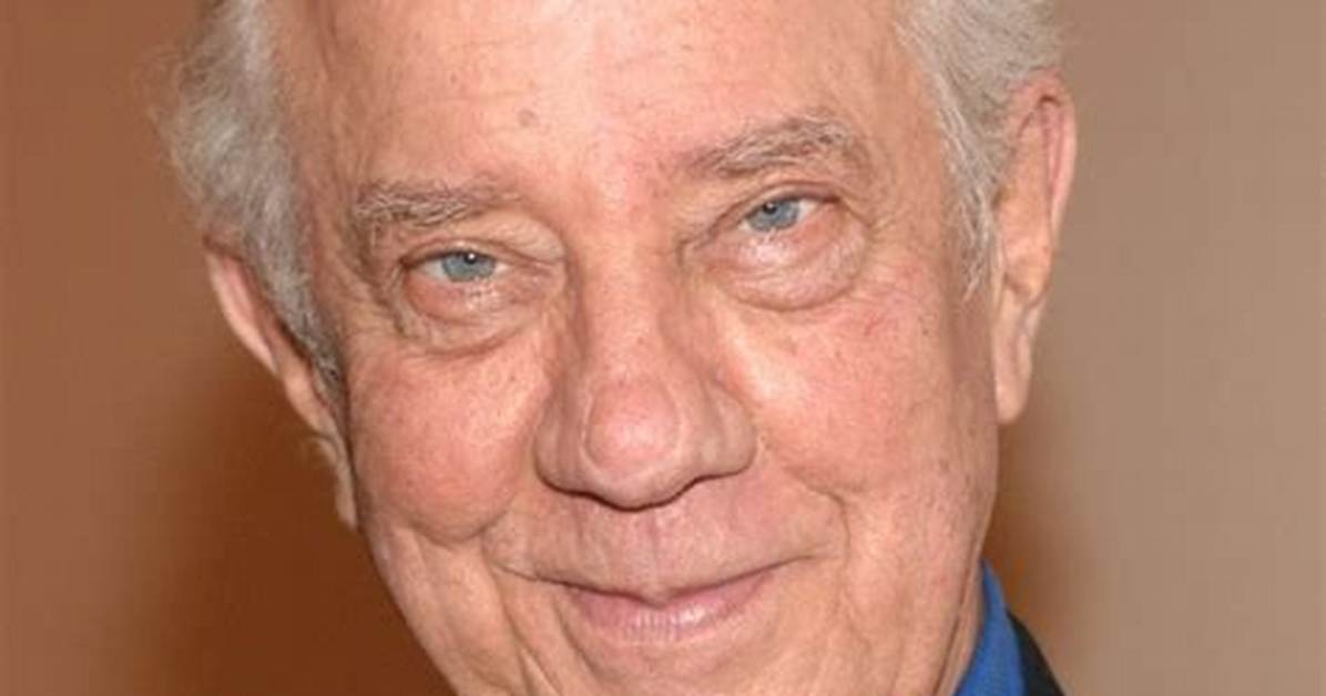 Ian Abercrombie Net Worth