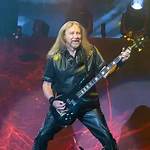 Ian Hill Net Worth
