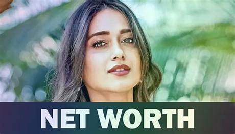 Ileana Huxley Net Worth