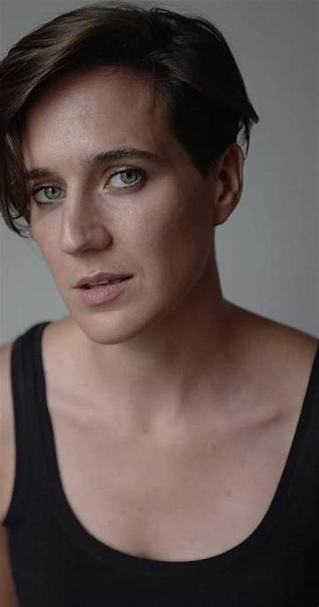 Imogen Daines Net Worth