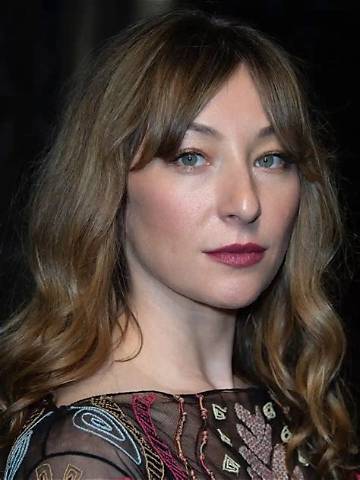 Isidora Goreshter Net Worth