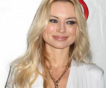 Izabella St. James Net Worth