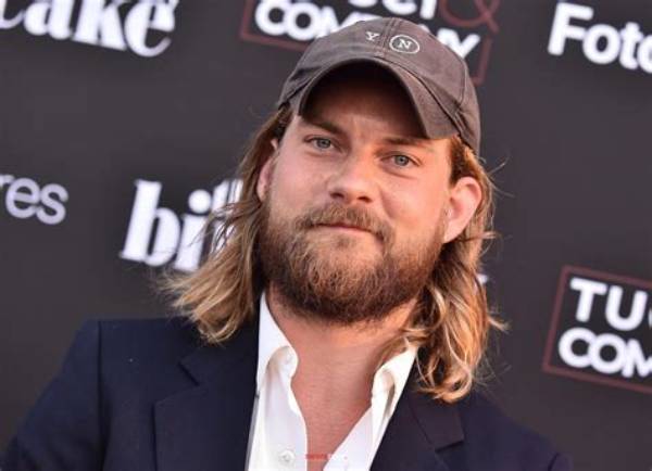 Jake Weary Net Worth