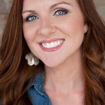 Jamie Mcguire Net Worth
