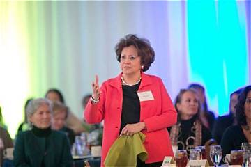 Janet Hill Net Worth