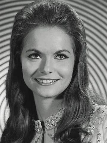 Jeannie C. Riley Net Worth