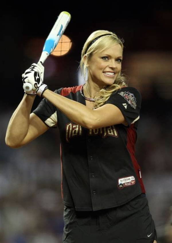 Jennie Finch Net Worth