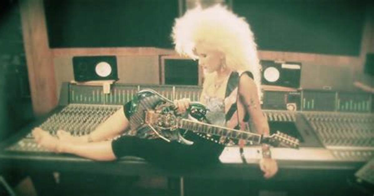 Jennifer Batten Net Worth