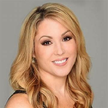 Jennifer Hale Net Worth