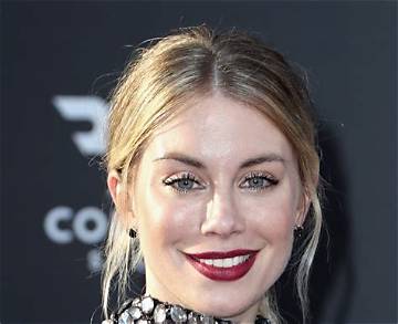 Jennifer Holland Net Worth
